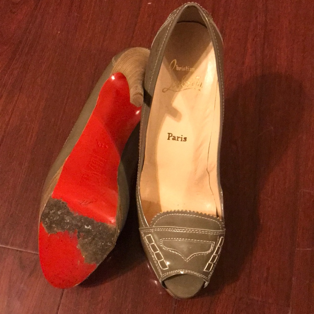 Louboutin Taupe/grey patent leather high heels